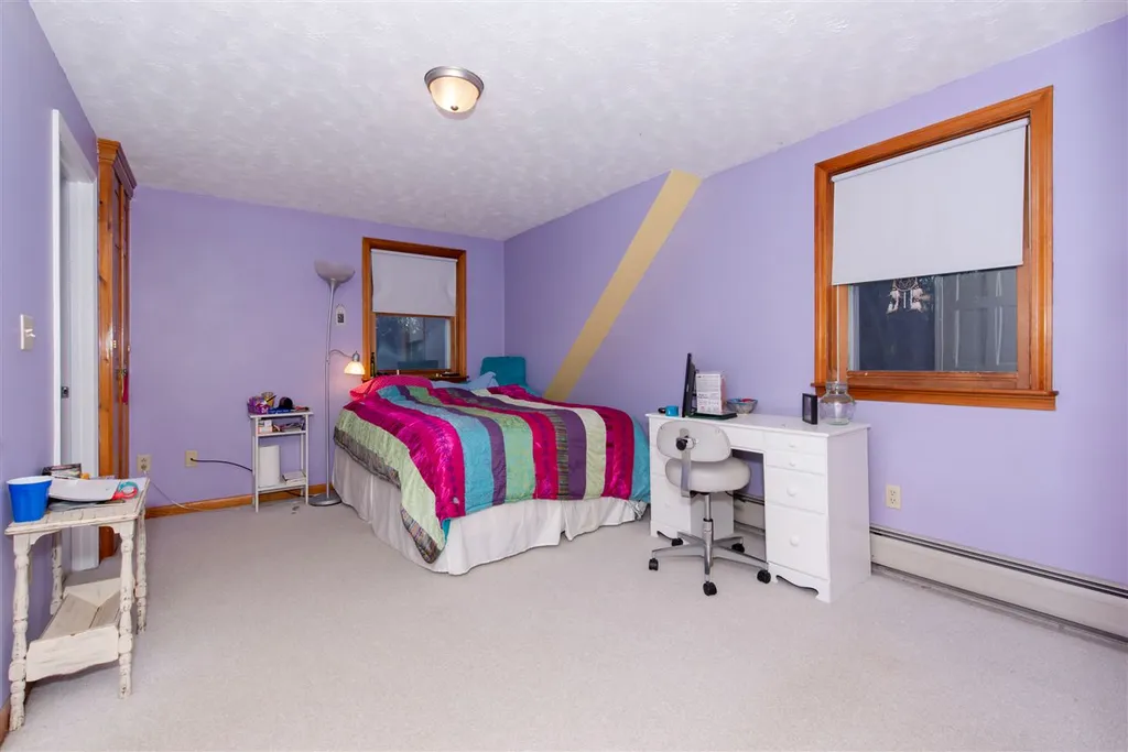 19 Windbrook Drive Epping NH 03042