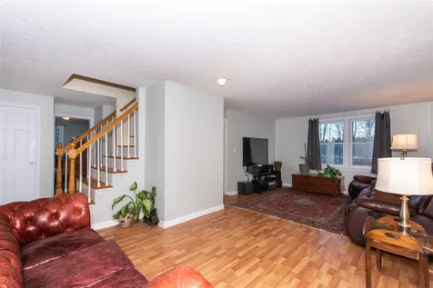 19 Windbrook Drive Epping NH 03042