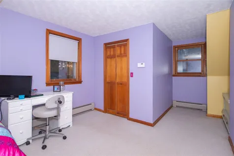 19 Windbrook Drive Epping NH 03042