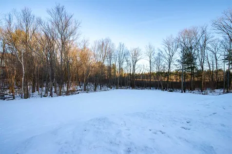 19 Windbrook Drive Epping NH 03042