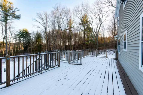 19 Windbrook Drive Epping NH 03042