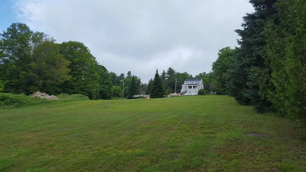 71 Bay Street Wolfeboro NH 03894