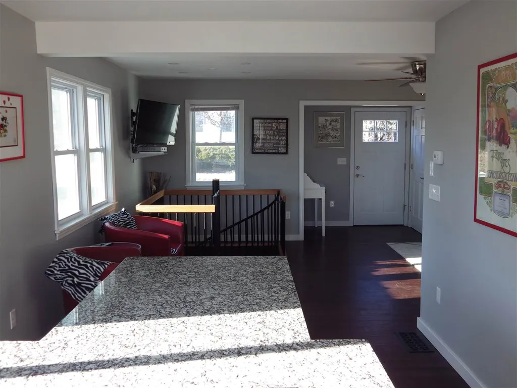 71 Bay Street Wolfeboro NH 03894