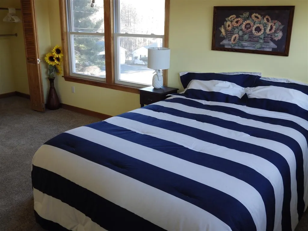71 Bay Street Wolfeboro NH 03894