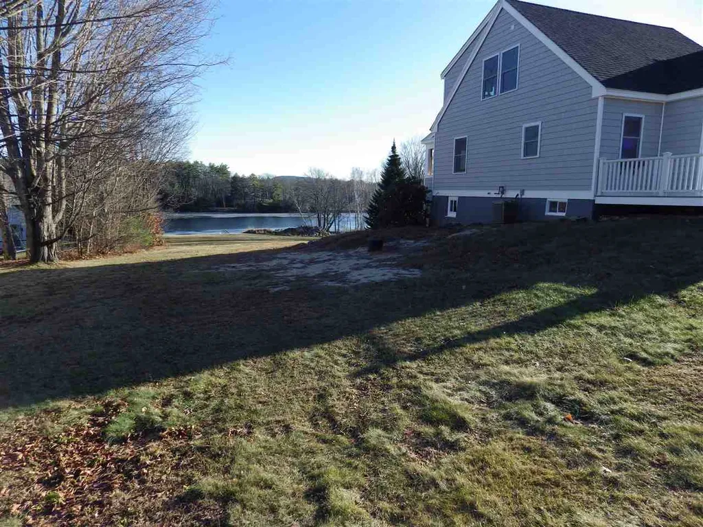 71 Bay Street Wolfeboro NH 03894