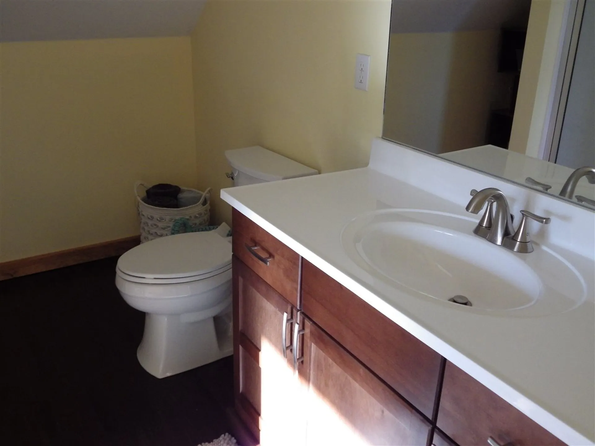 71 Bay Street Wolfeboro NH 03894