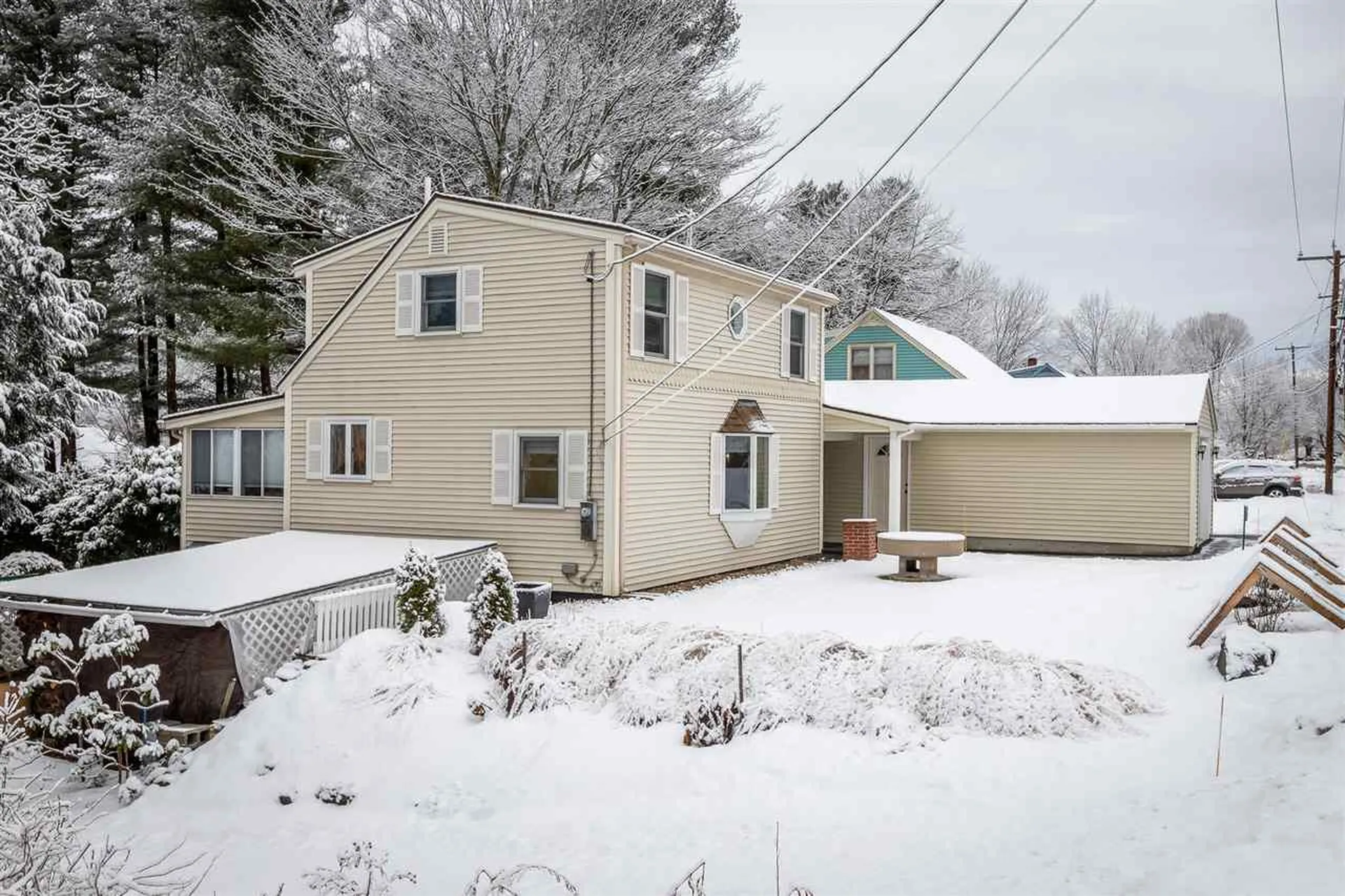 64 1/2 Glenwood Avenue Dover NH 03820