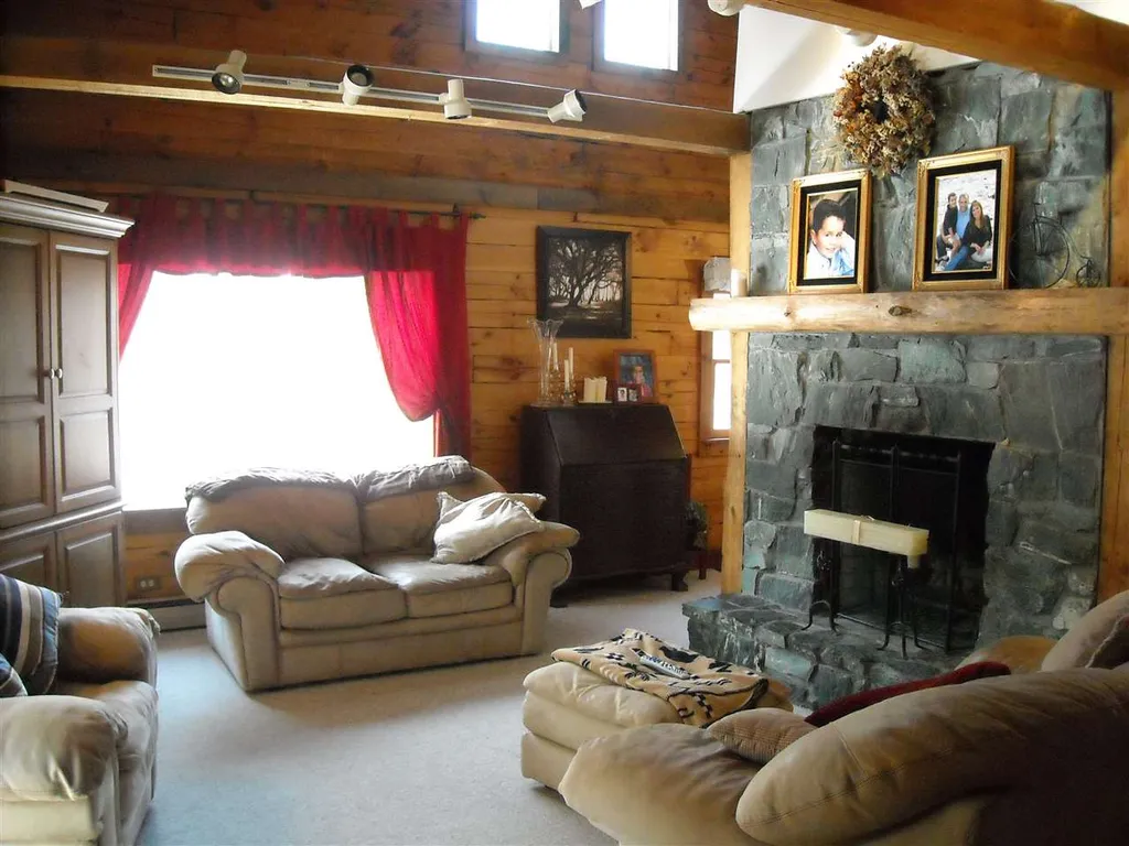 141 Choate Road Enfield NH 03748