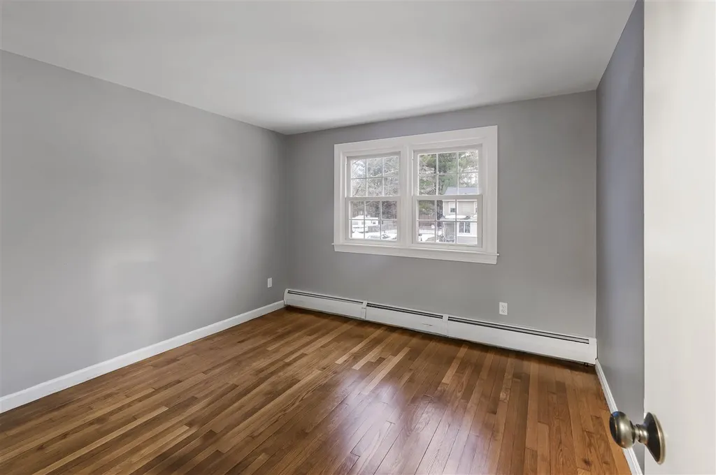 5 Dexter Road Salem NH 03079