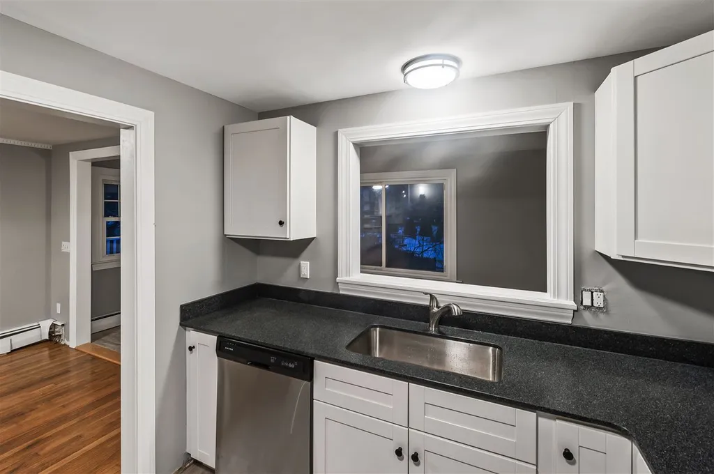 5 Dexter Road Salem NH 03079