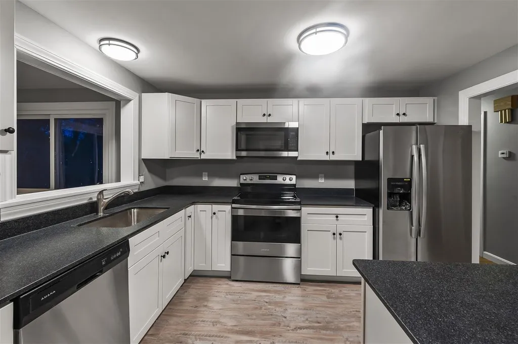 5 Dexter Road Salem NH 03079