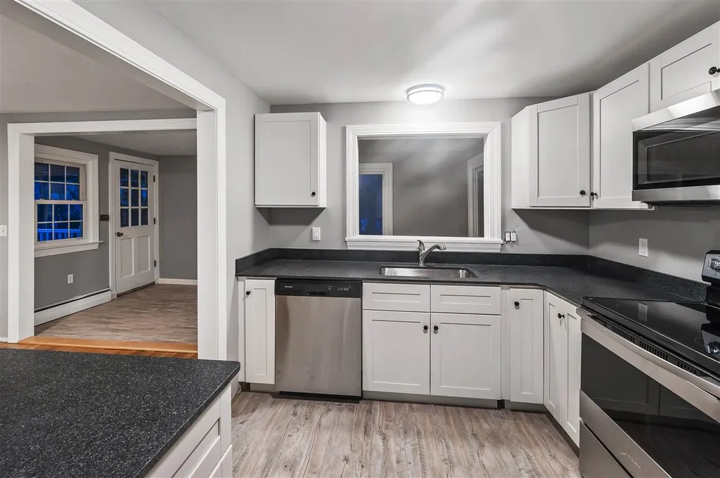 5 Dexter Road Salem NH 03079