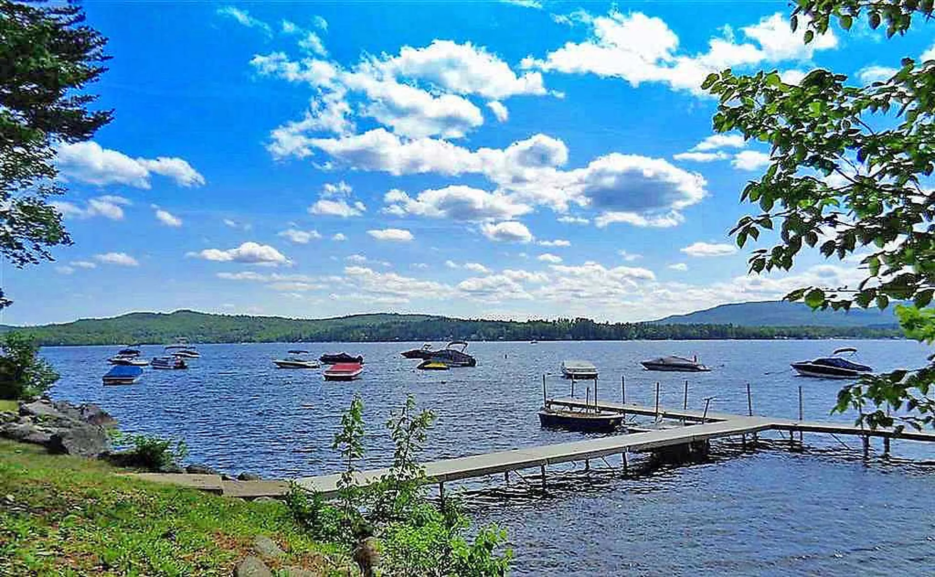 8 Mohawk Trail Bridgewater NH 03222-5220