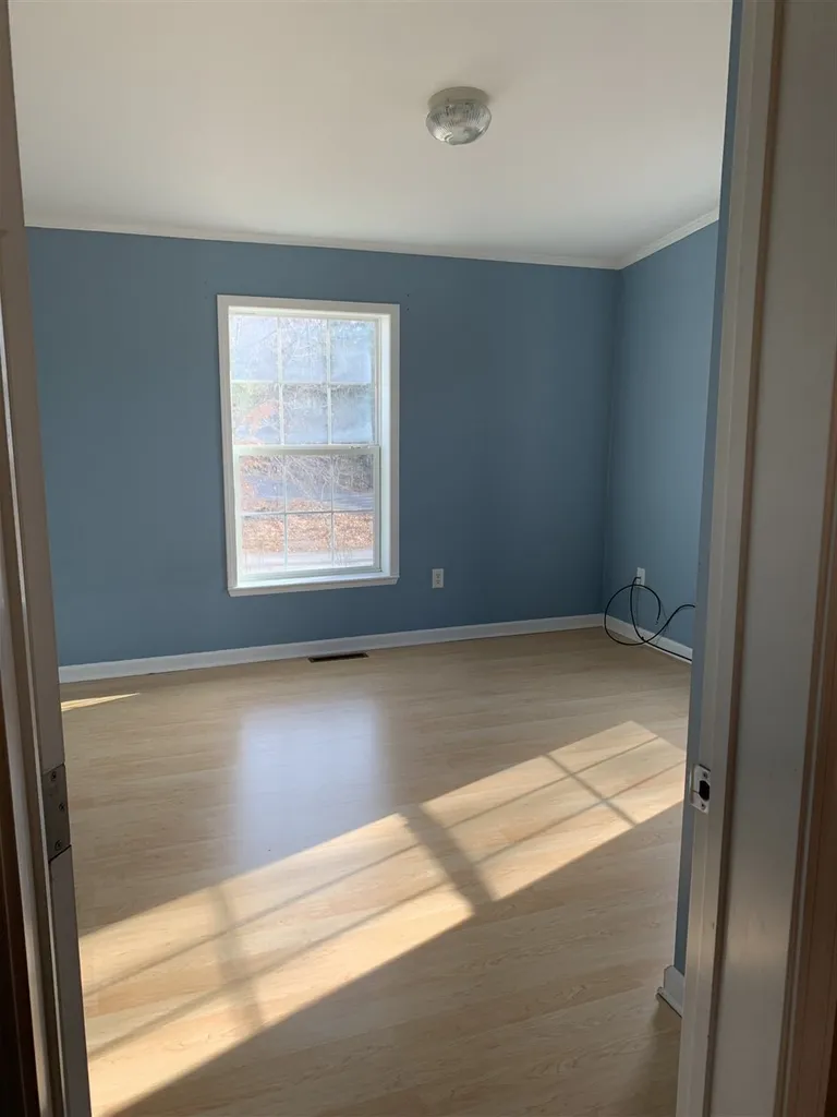 4 Ivy Lane Farmington NH 03835