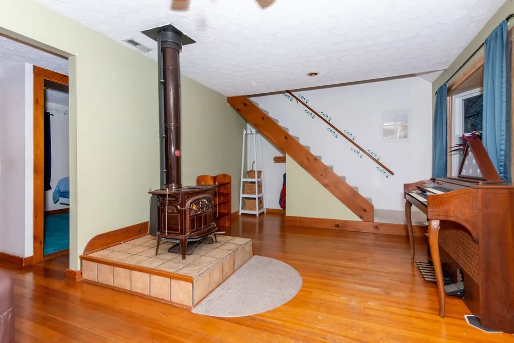 11 Mead Street Kittery ME 03904