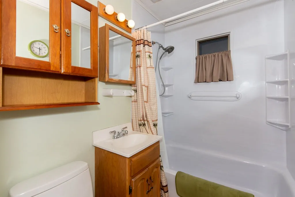 11 Mead Street Kittery ME 03904