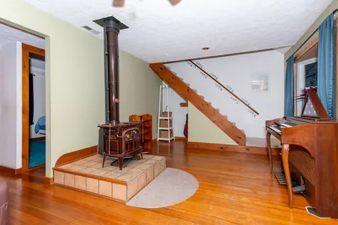 11 Mead Street Kittery ME 03904