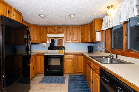 11 Mead Street Kittery ME 03904