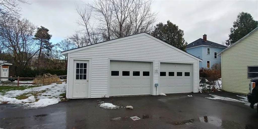27 Lower Welden Street St. Albans City VT 05478