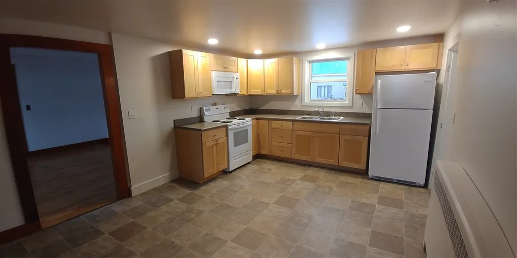 27 Lower Welden Street St. Albans City VT 05478