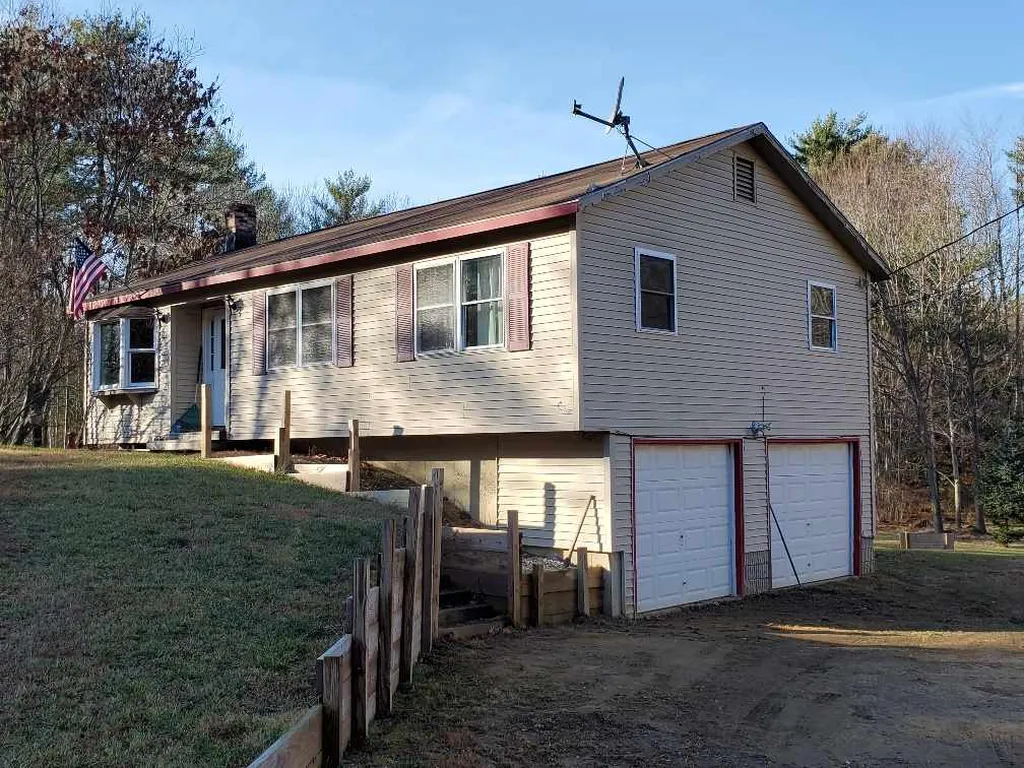 5 Hunter Court Belmont NH 03220