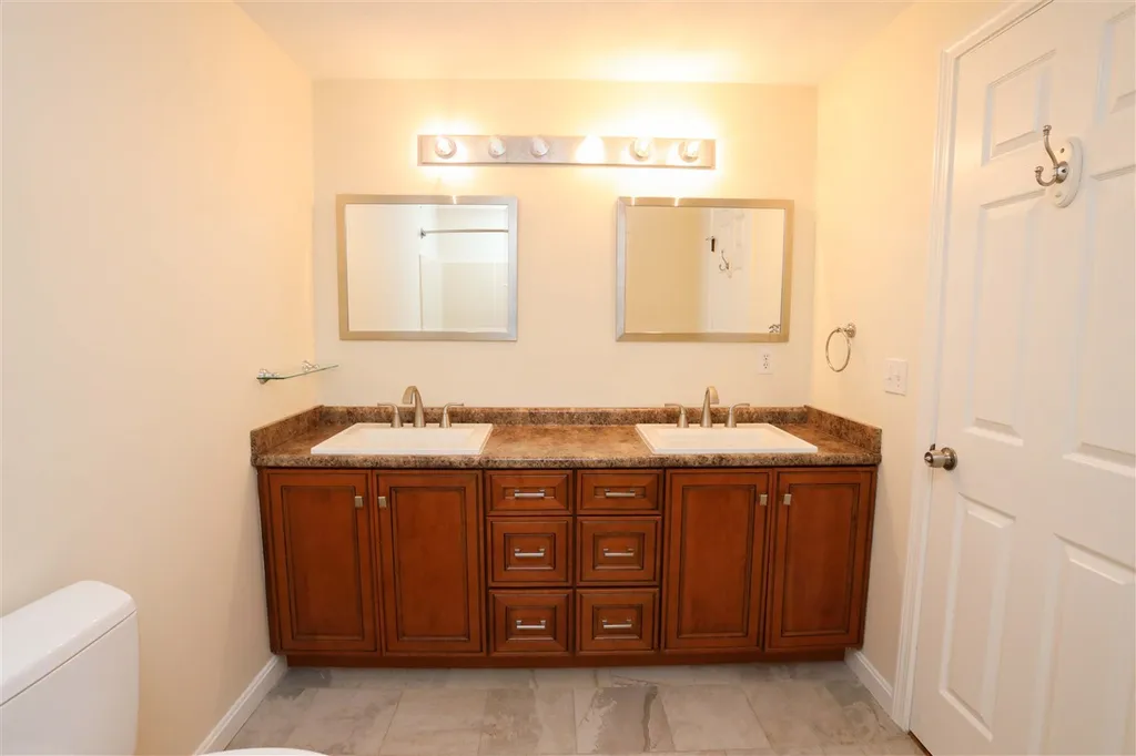 36 Reddington Landing Hampton NH 03842