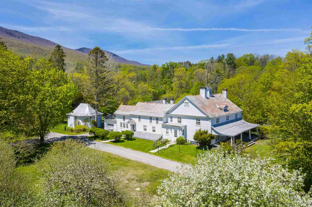 4263 Main Street Manchester VT 05254