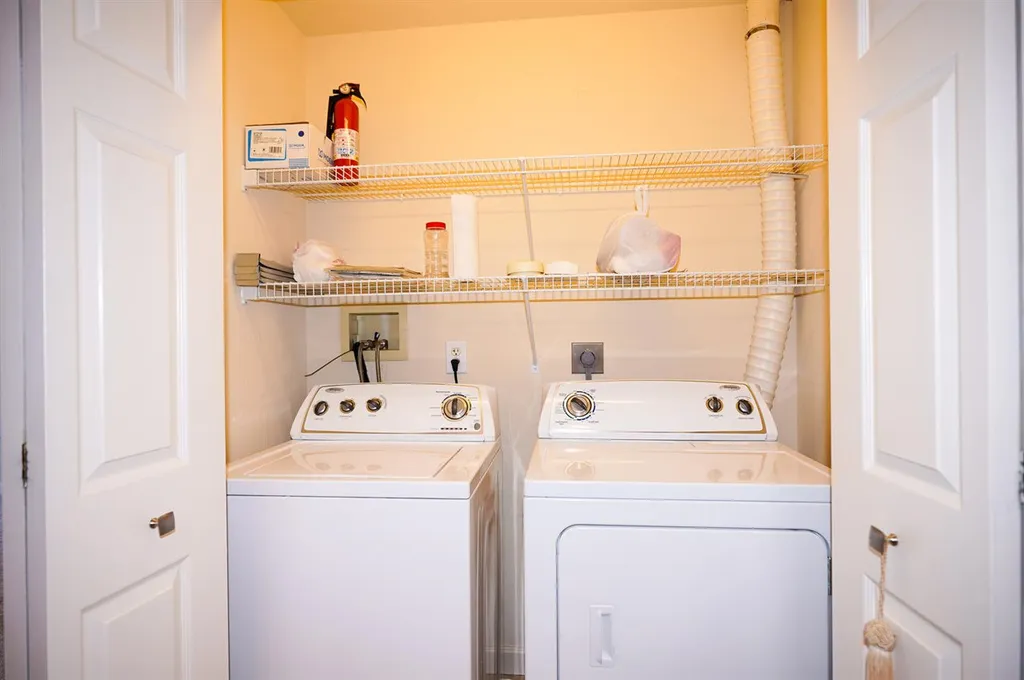 16 Mountain Laurels Drive Nashua NH 03062