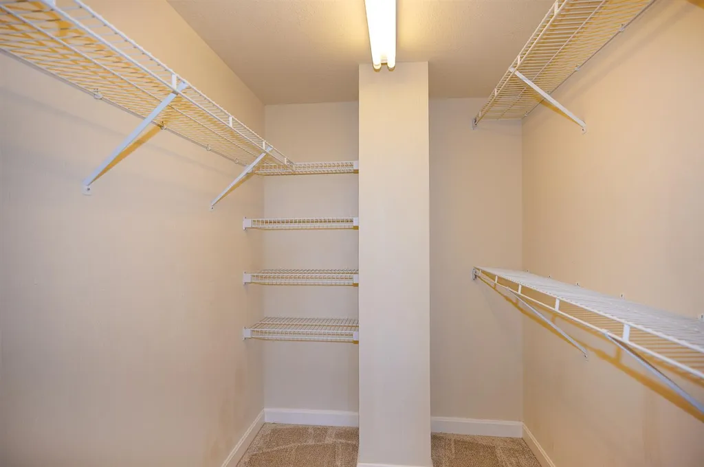 16 Mountain Laurels Drive Nashua NH 03062