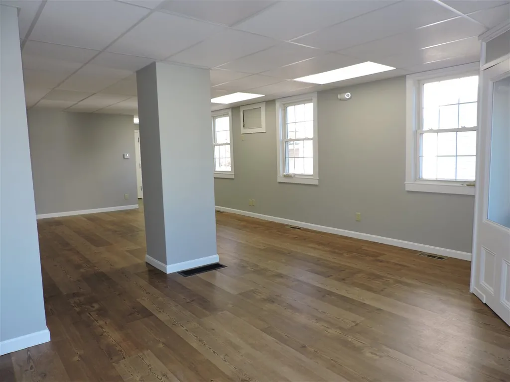 12 Maple Street Hopkinton NH 03229