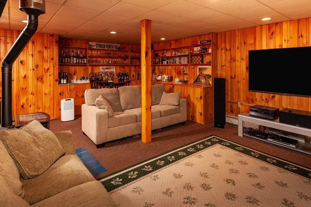 702 Goodwin Road Eliot ME 03903