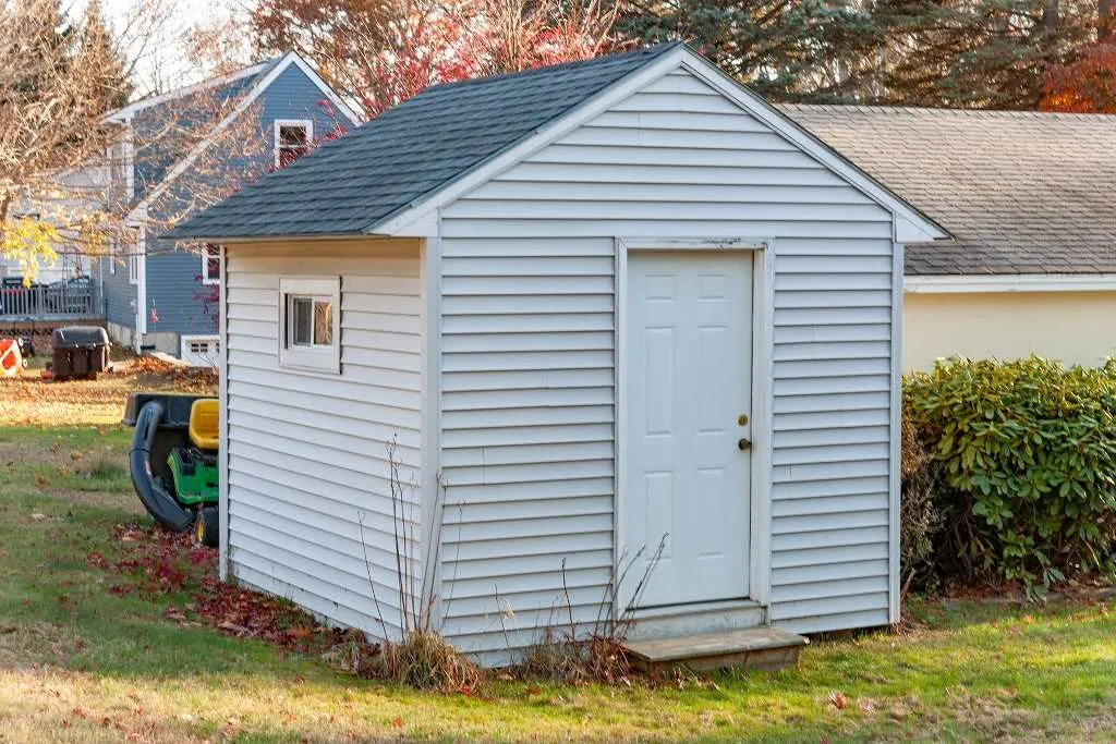 702 Goodwin Road Eliot ME 03903