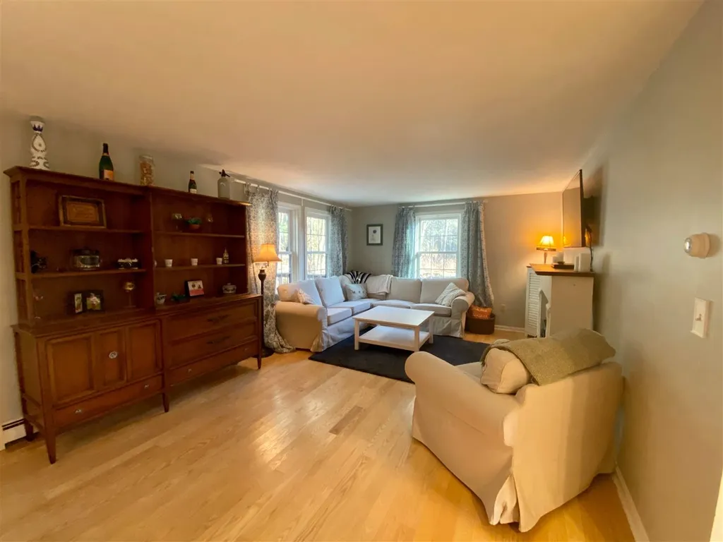 25 Wildwood Road Laconia NH 03246