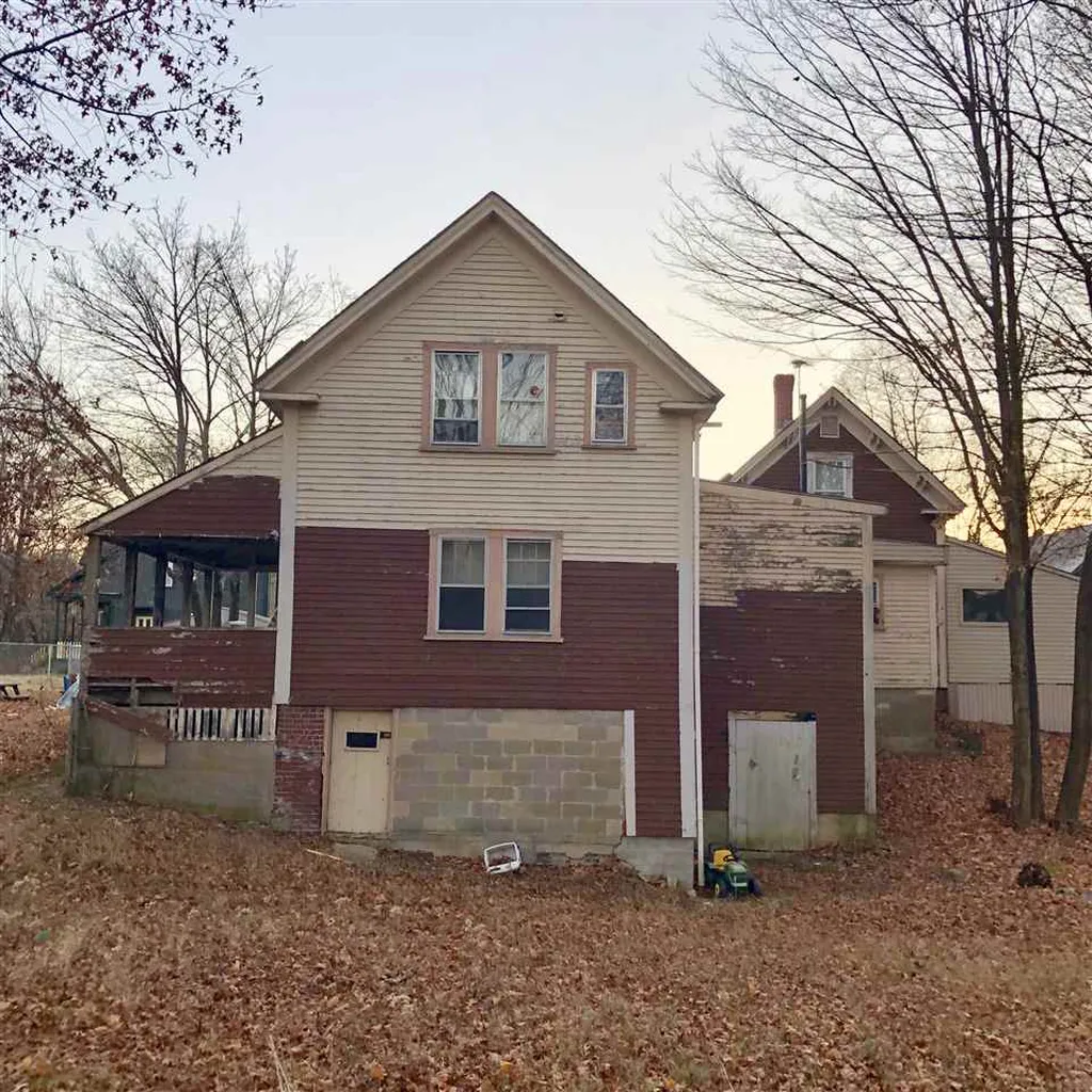 28 Western Avenue Rochester NH 03867