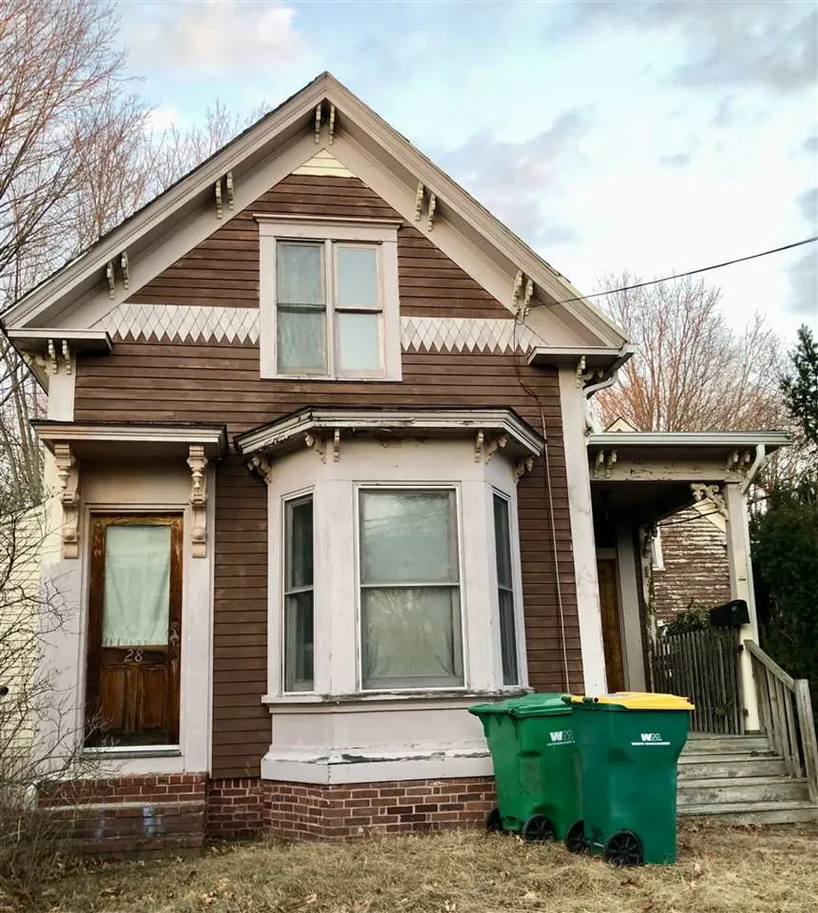 28 Western Avenue Rochester NH 03867