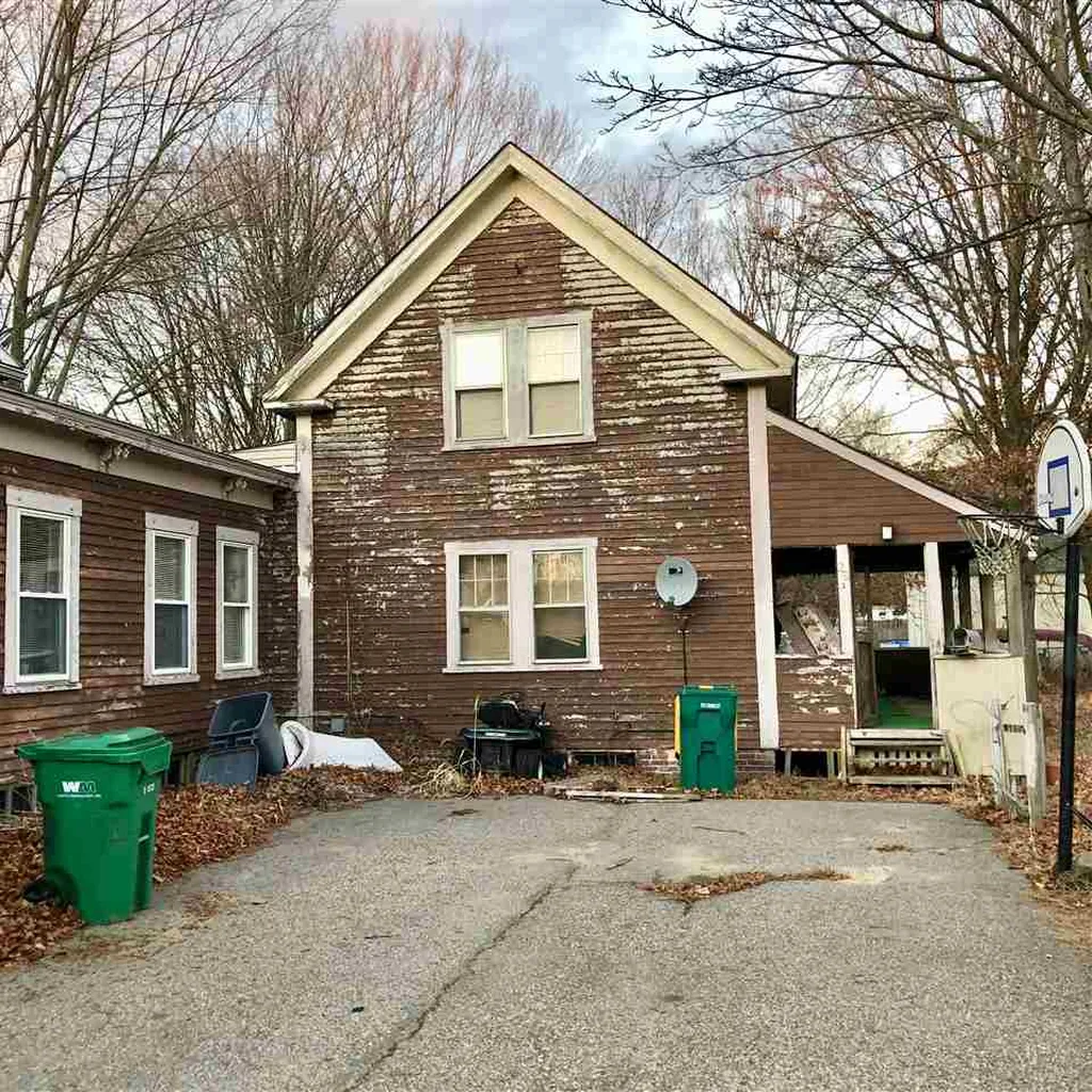 28 Western Avenue Rochester NH 03867