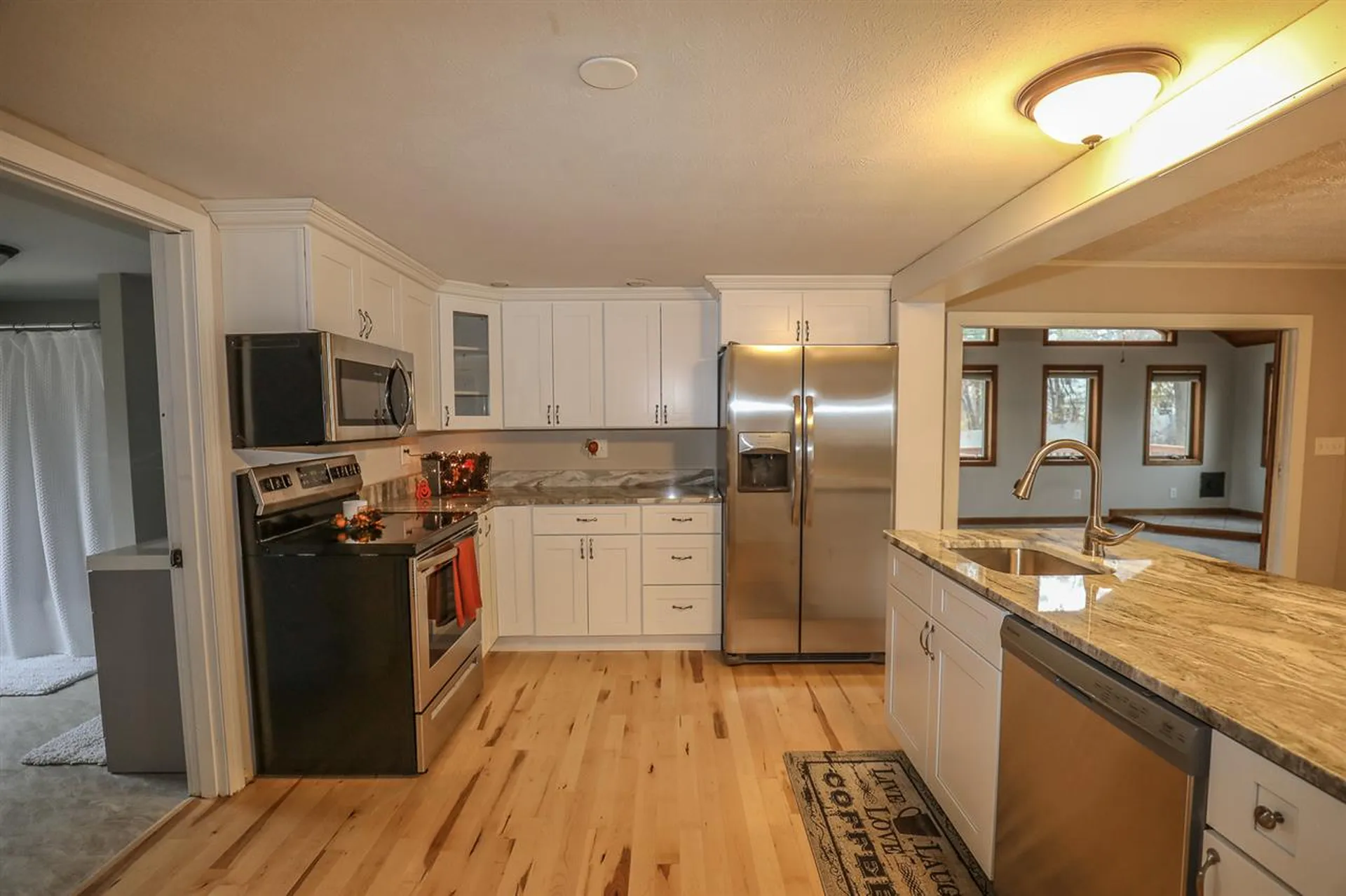18 B Street Hudson NH 03051