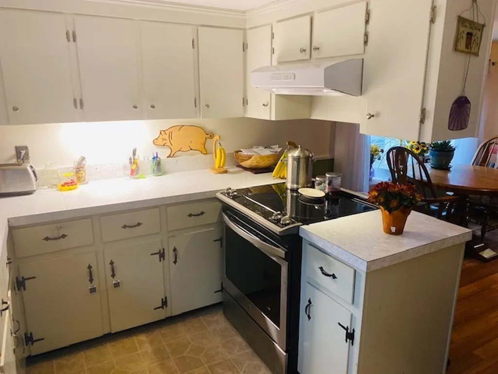 1 Cyrus Court Raymond NH 03077
