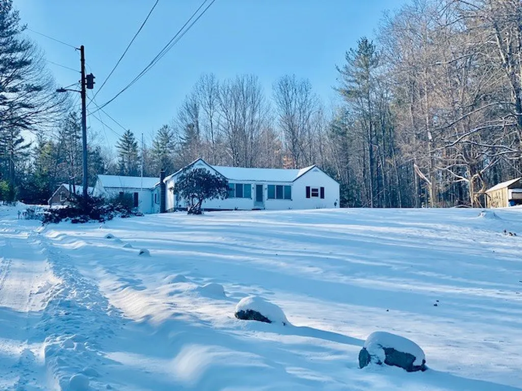 1 Cyrus Court Raymond NH 03077
