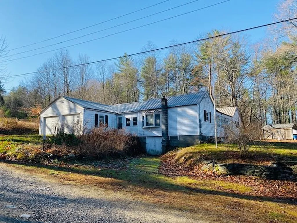 1 Cyrus Court Raymond NH 03077