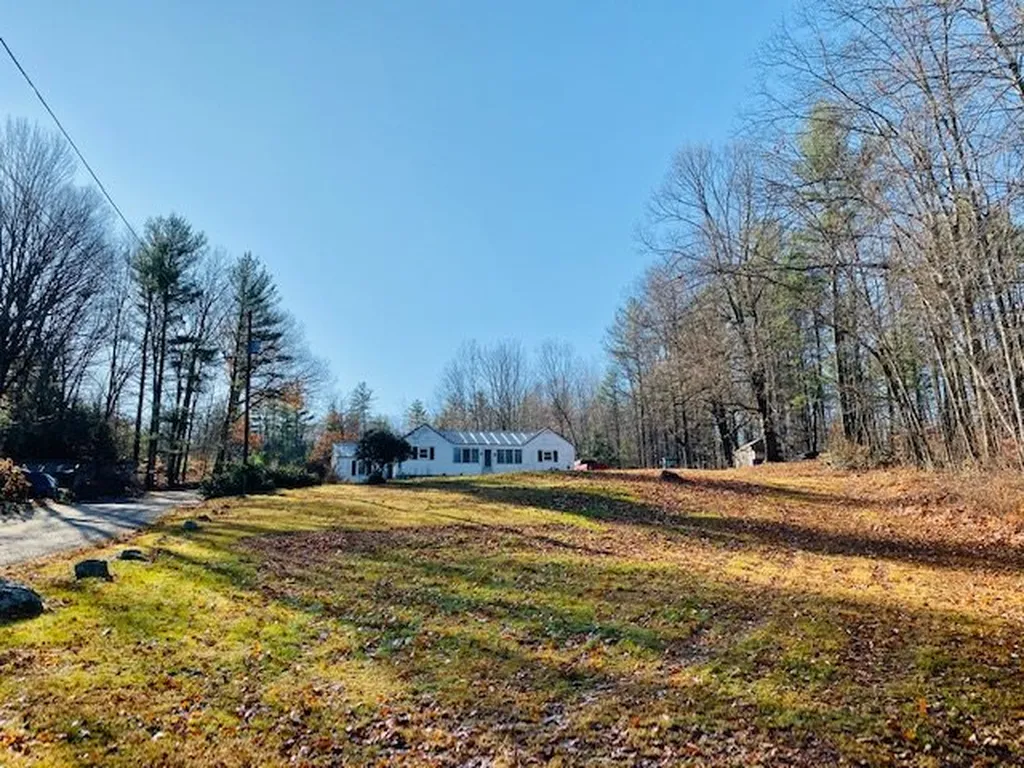 1 Cyrus Court Raymond NH 03077