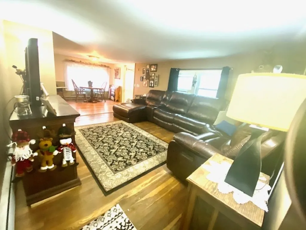 1 Cyrus Court Raymond NH 03077