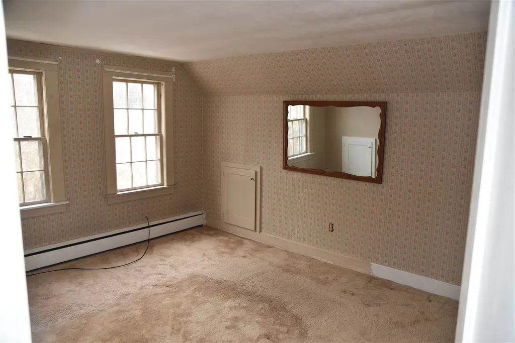 178 Province Street Laconia NH 03246