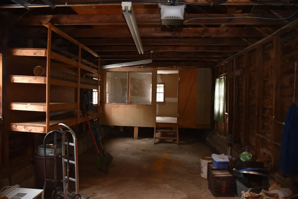 178 Province Street Laconia NH 03246