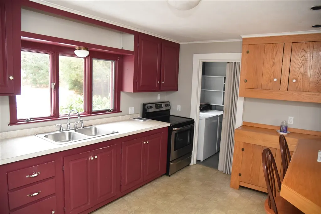 178 Province Street Laconia NH 03246