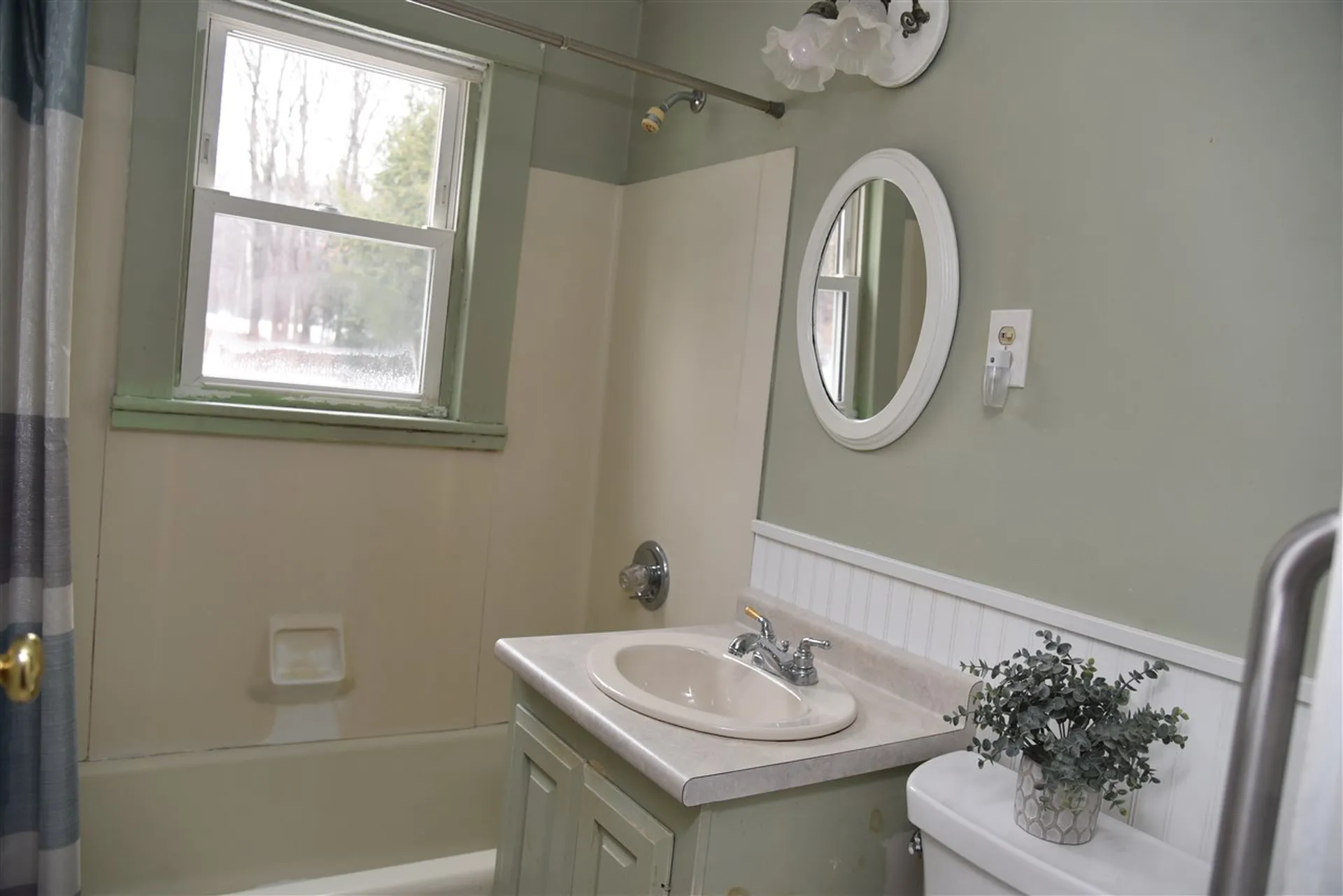 178 Province Street Laconia NH 03246