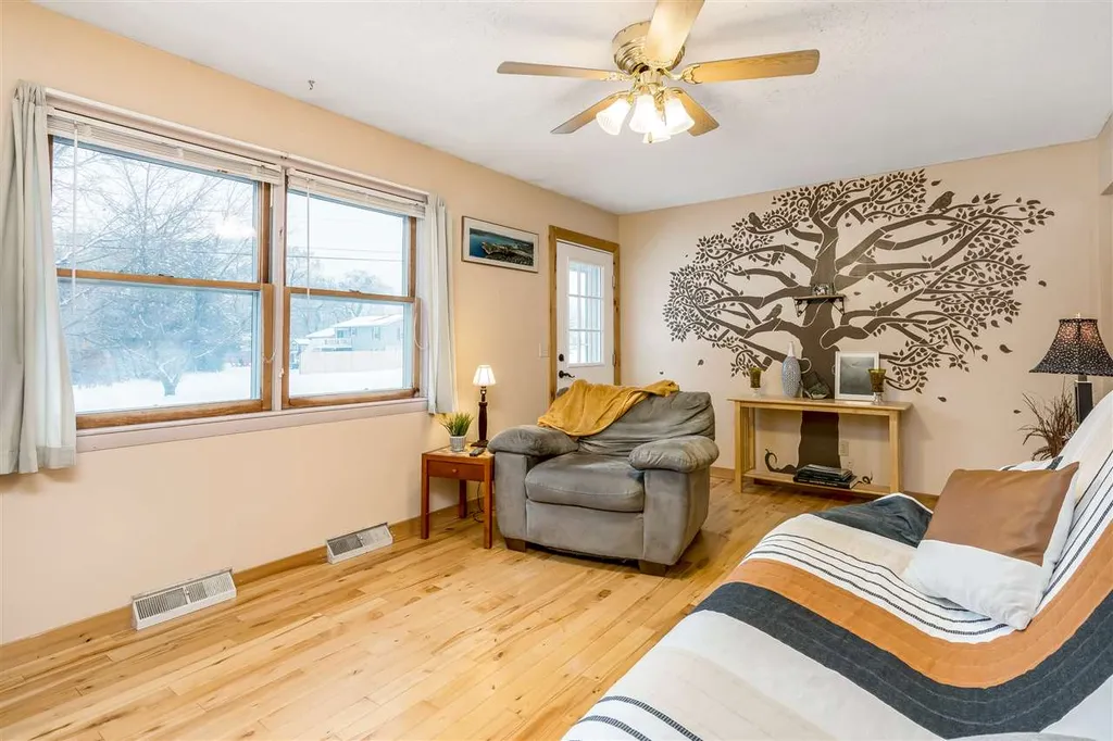 89 Russell Circle Milton VT 05468