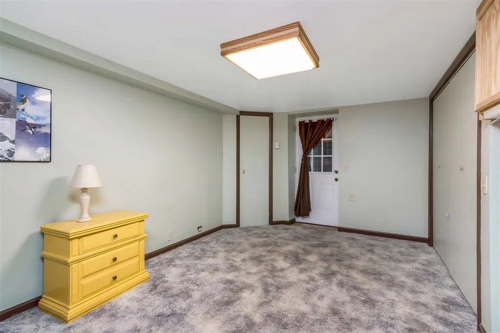 89 Russell Circle Milton VT 05468