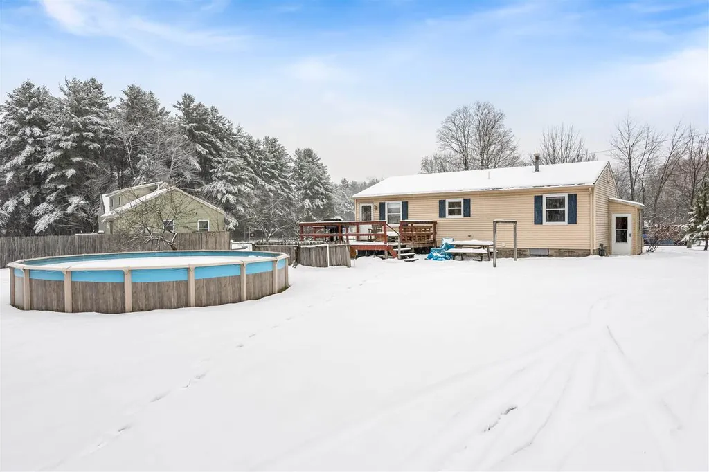 89 Russell Circle Milton VT 05468