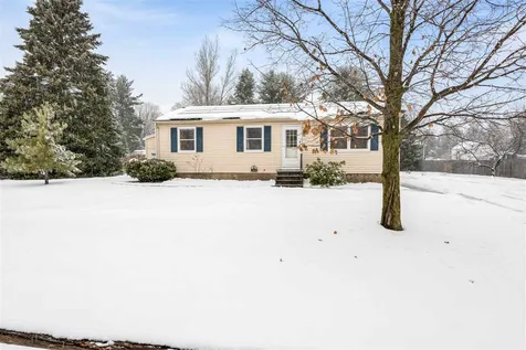 89 Russell Circle Milton VT 05468